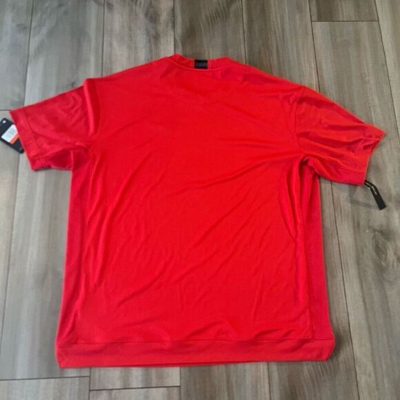 Nike Red Athletic Workout Shirt Men Large Bin J-47‎ NWT - Picture 6 of 6